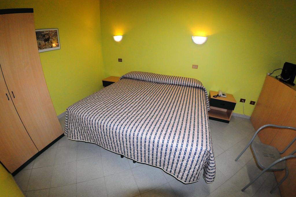 Residence Eden Park Aosta Room photo